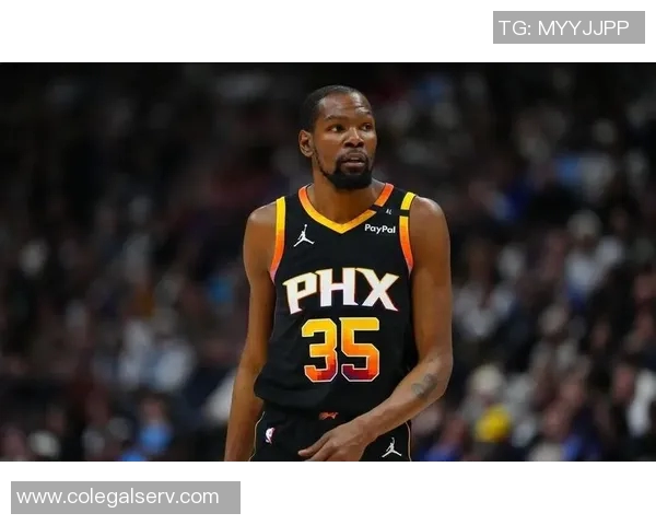 杜兰特三节高效表现轻松拿下19分6篮板3助攻1抢断助球队获胜