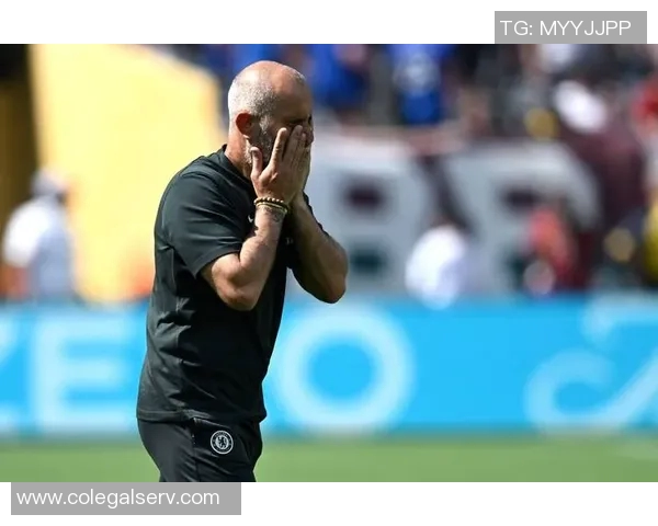 切尔西十人应战顽强逼平阿森纳马雷斯卡展现卓越指挥才能 切尔西十人应战顽强逼平阿森纳马雷斯卡展现卓越指挥才能