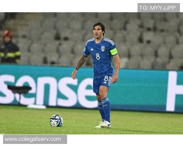 斯科尔斯称托纳利为英超最佳中场基恩反驳认为赖斯更出色 斯科尔斯称托纳利为英超最佳中场基恩反驳认为赖斯更出色