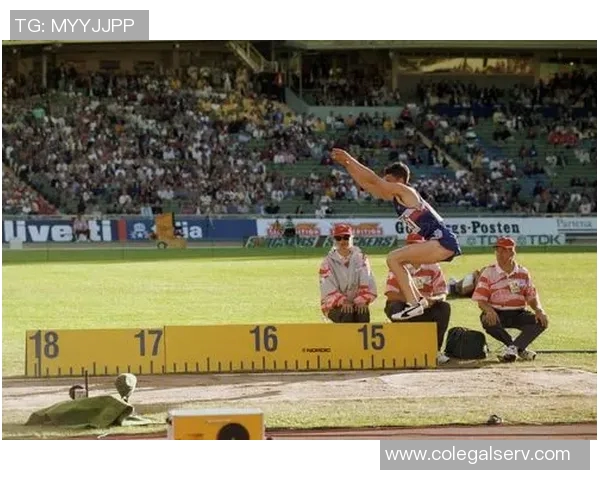赖因德斯表现平平2射0正0助攻7对抗未果获低分61