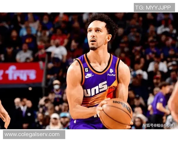 夏季训练不放松麦克丹尼尔斯运球节奏感十足轻松命中撤步三分球