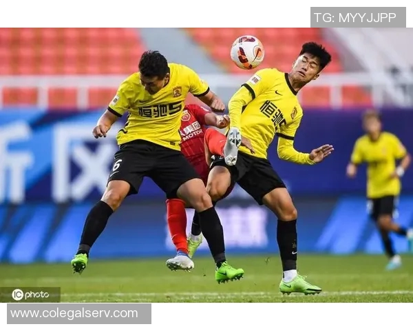 海港球员冯劲达成中国顶级联赛出场200场里程碑成为93年龄段第15位球员