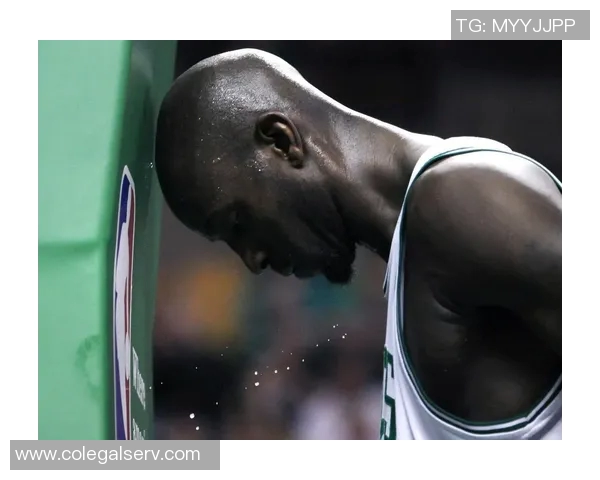 维拉纽瓦谈哈登与皮尔斯谁是更优秀得分手的难解之谜 维拉纽瓦谈哈登与皮尔斯谁是更优秀得分手的难解之谜