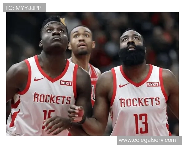 哈登赛后与火箭队友深情拥抱卡佩拉相拥时长最长引发关注 哈登赛后与火箭队友深情拥抱卡佩拉相拥时长最长引发关注