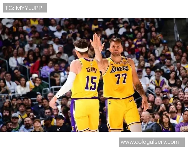 湖媒分析东契奇与詹姆斯关系称两人如同同事互不讨厌但仍需磨合