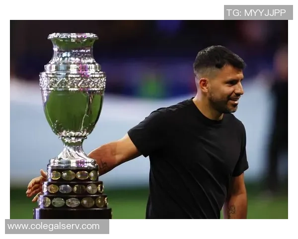 阿圭罗谈梅西未来希望他继续踢球世界杯归属他个人决定 阿圭罗谈梅西未来希望他继续踢球世界杯归属他个人决定