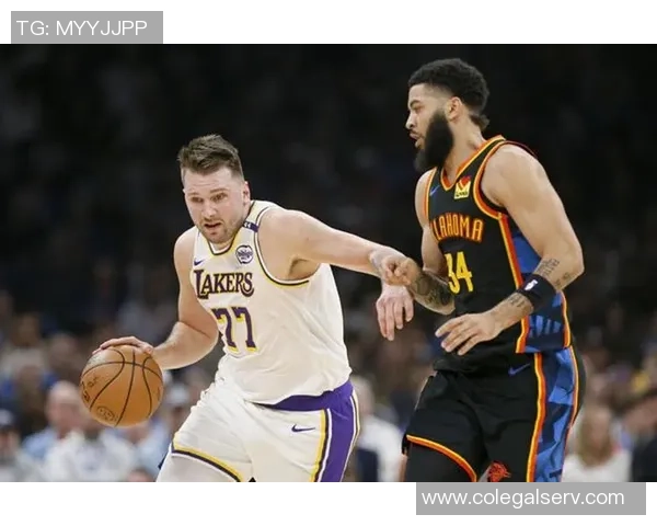 东契奇盛赞詹姆斯融入球队能力强调他多才多艺无人能挡 东契奇盛赞詹姆斯融入球队能力强调他多才多艺无人能挡